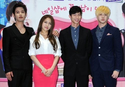 Beautiful Nail Artists Attend Salon Paris Press Conference Kara S Park Gyuri Actor Song Jae Rim And Mblaq Thunder From Left Attended A Press Conference For Mbc Queen Drama Nail Salon Paris Held In Ifc