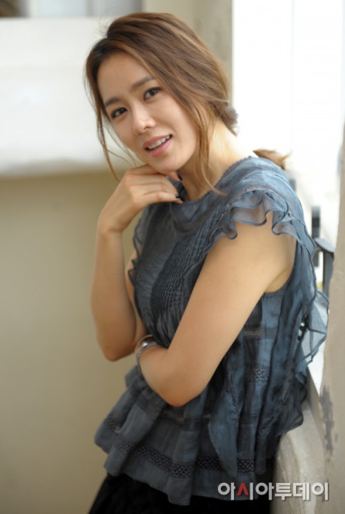 Son Ye Jin with a Beautiful smile (The Pirates)