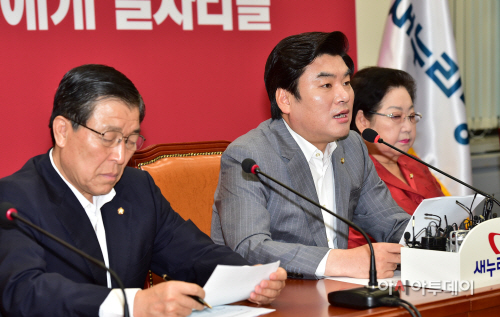 [포토] 원유철 원내대표 `국정원 사건은 갈택이어(竭澤而漁) 연못 물을 말려 고기잡는 것`