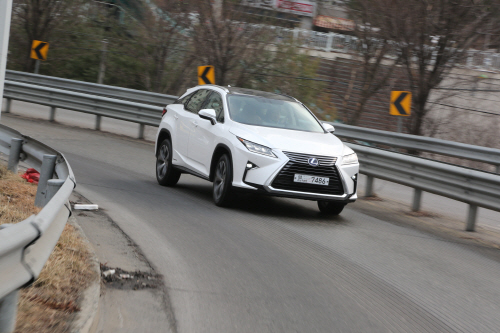 Lexus 2016 New Generation RX 주행 (13)