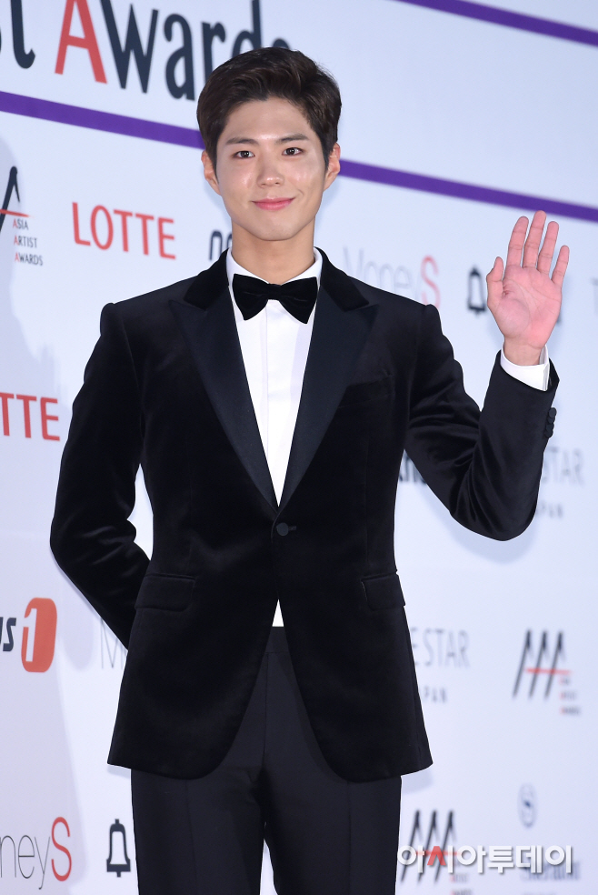 오늘자 서강준, 박보검 레드카펫 사진 | 인스티즈