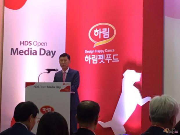[노트펫][산업/정책]  하림펫푸드 공식 출범..외산 장악 사료 시장 도전장 - 아시아투데이 [노트펫][산업/정책]  하림펫푸드 공식 출범..외산 장악... 