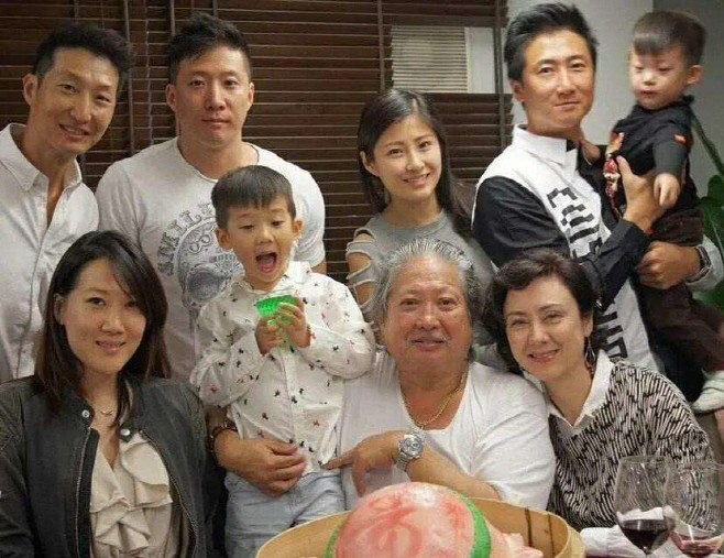 홍금보 이미지