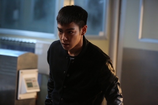 bigbang top电影"同窗生"结束拍摄