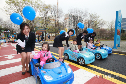 140403 현대차 로보카폴리 어린이 교통공원 개장(3)