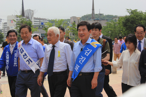 평택시, 도약발전 중단없이 완성, 꽃피우겠습니다.