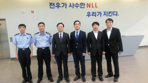 평택세관장과 간부일동 천안함 현장 방문
