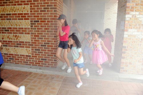 관내 초등학교 민방위화재 대피훈련