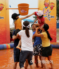 지난해 황토축제 모습 (3)