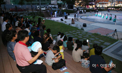 (서산)0818 서산시청 앞 분수대(야외 문화공연)
