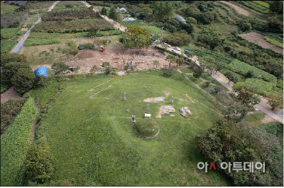 남연군묘에서 바라본 제각시설 모습