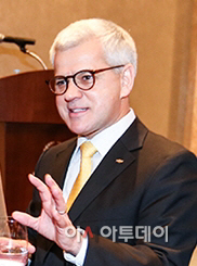 사진3