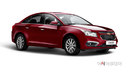 2015 Cruze_벨벳레드_전측면