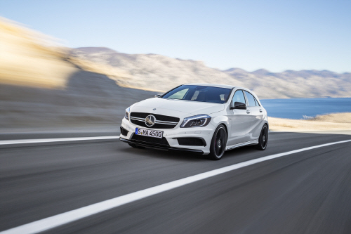벤츠 The New A 45 AMG 4MATIC