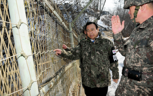 전방부대 방문한 이완구 총리