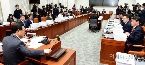 [포토] 공무원연금개혁 특별위원회 전체회의