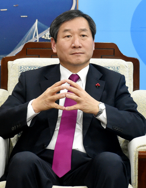 유정복 인천광역시장 인터뷰 사진(2014년 12월) (2)