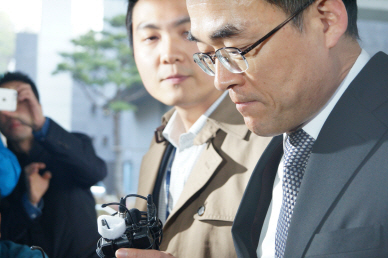 문무일 최석진