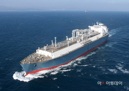 현대중공업 2549호선 (LNG FSRU)