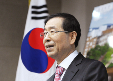 박원순 서울시장(태극기배경2)