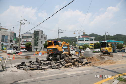 의령군, 동동오거리 회전교차로 공사현장 (1)