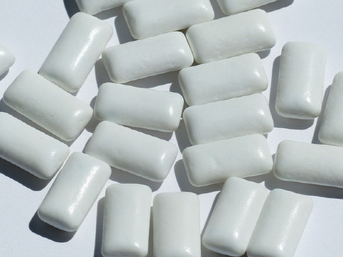 chewing-gum-115162_640