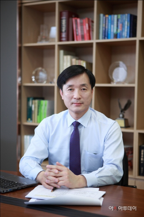 대표이사 사진