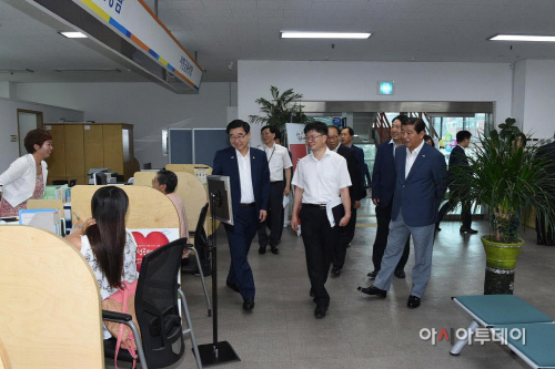_고용노동부장관,_남양주고용복지플러스센터_방문