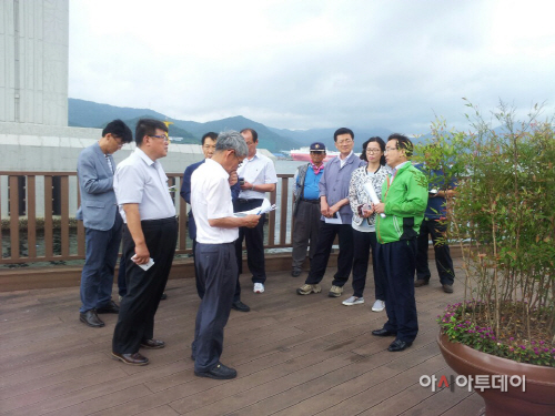 성산구 간부공무원, 행락철 맞아 삼귀해안서 현장행정 실시