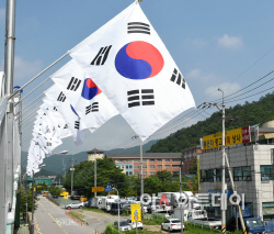 광주시, 곳곳마다 태극기 물결2