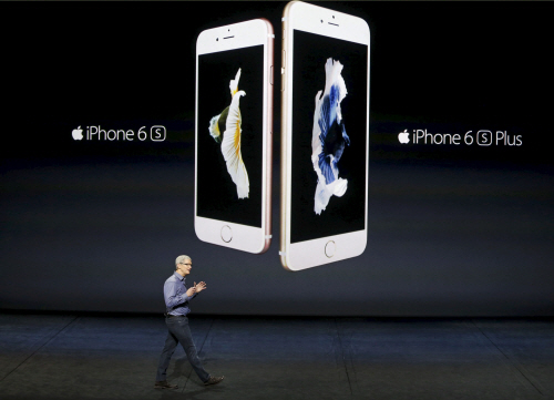 APPLE-IPHONE/ <YONHAP NO-1174> (REUTERS)