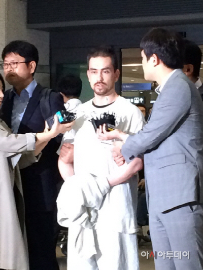 2015101201000982000056111