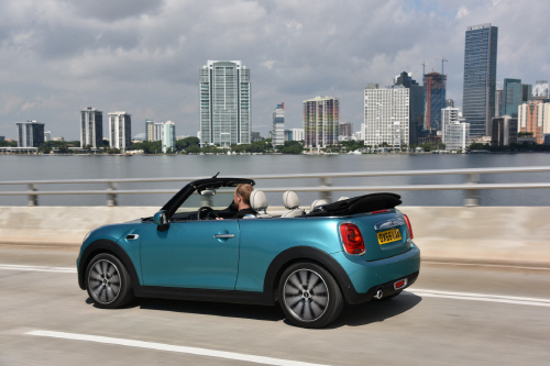 2015 도쿄모터쇼_뉴 MINI 컨버터블 (2)