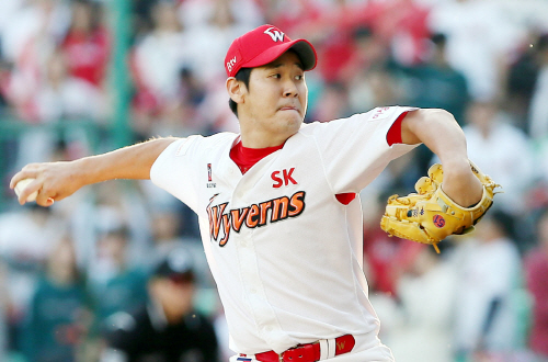 역투하는 SK 윤길현