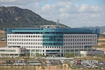 충남경찰청사 전경