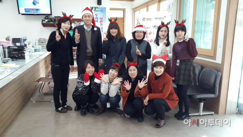 여좌동에 산타, 루돌프가 떴다
