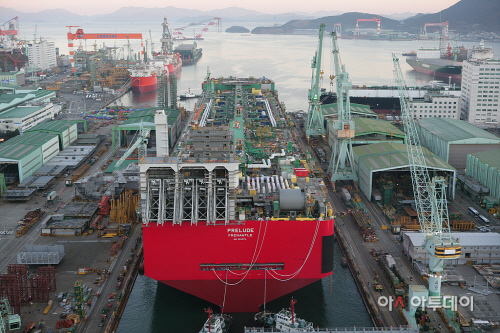 프리루드 FLNG 진수_2