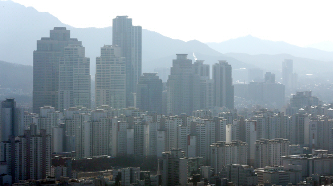 아파트 거래 시가총액 매매 20%·전세 53%↑