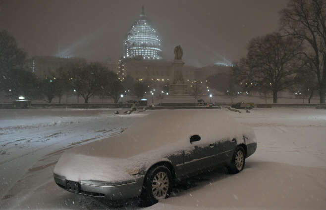 US-WEATHER-SNOW <YONHAP NO-0774> (AFP)