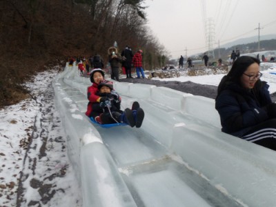 (25일) 용봉산 눈썰매장 사진