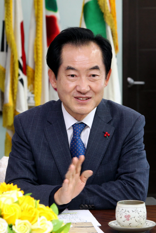 안병용 의정부시장이 지난해 7월 민선6기 1년 성과 및 향후 비