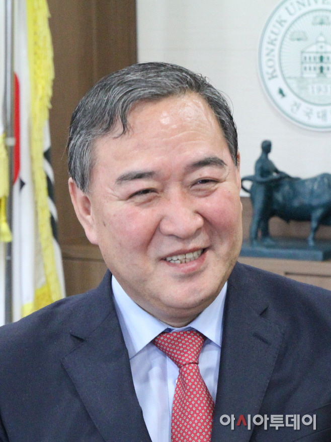 건국대 이덕만 교수