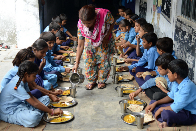 Lunch Time In India