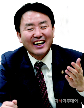 박창식후보님_증명사진2