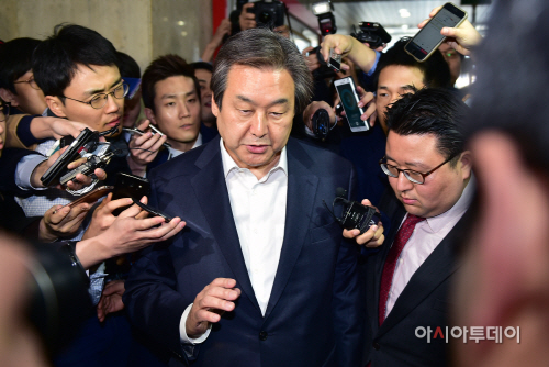 [포토] 김무성 대표 '옥새투쟁...결판 낼까?'