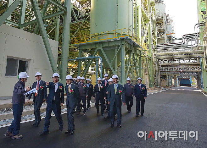 사진2_여수제2에너지 증설준공식_플랜트투어_160405