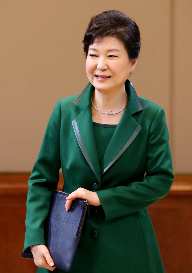 박 대통령, 수석비서관회의 참석