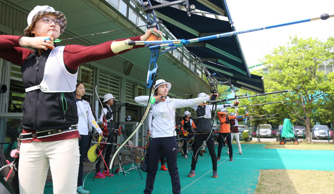 양궁, 실업팀 초청 훈련경기