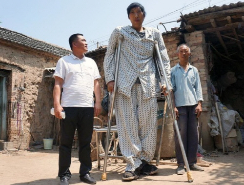 거인