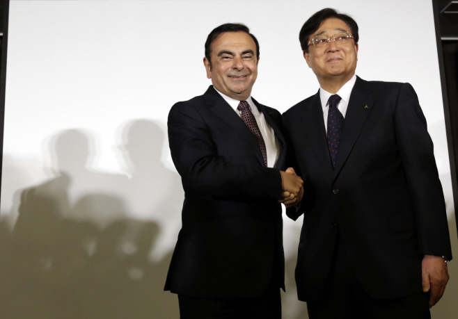 Japan Nissan Mitsubishi <YONHAP NO-2436> (AP)